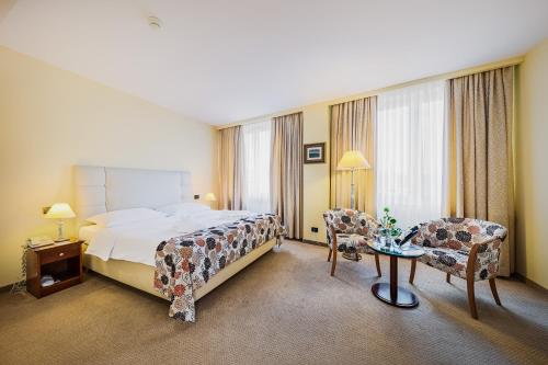 Imagen de la habitación del Hotel Dubrovnik, Zagreb. Foto 5