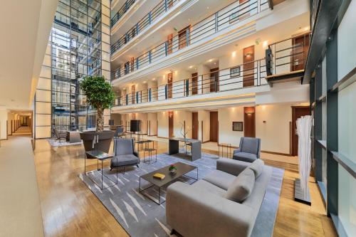 Imagen de los interiores del Hotel Dubrovnik, Zagreb. Foto 9