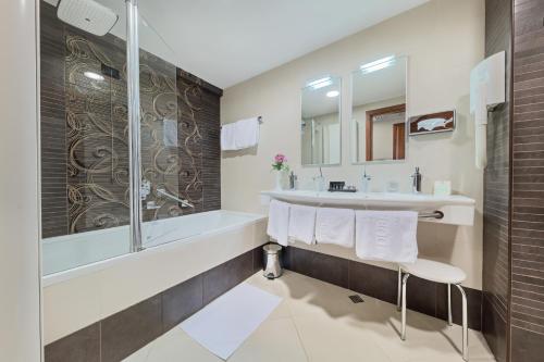 Imagen de la habitación del Hotel Dubrovnik, Zagreb. Foto 8