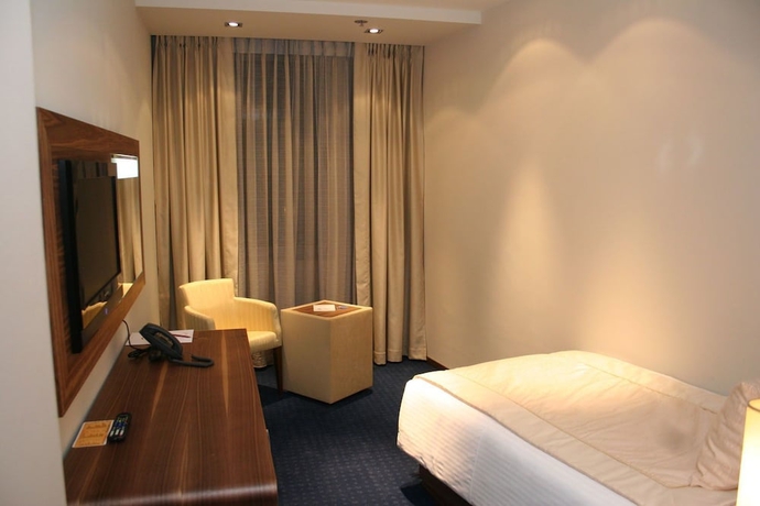 Imagen de la habitación del Hotel Dubrovnik, Zenica. Foto 6