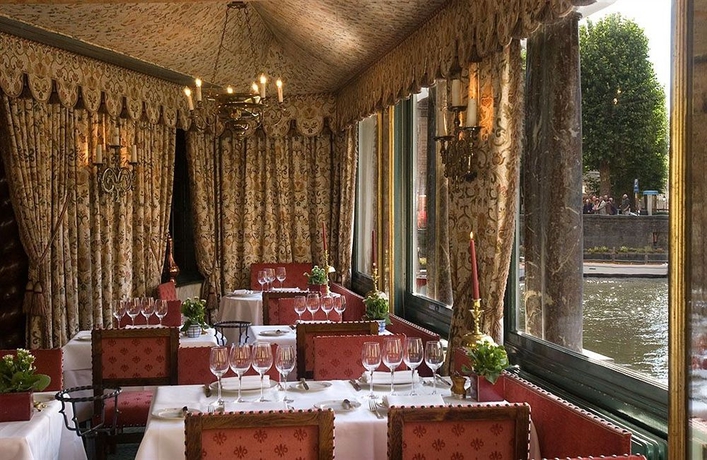 Imagen del bar/restaurante del Hotel Duc De Bourgogne. Foto 4