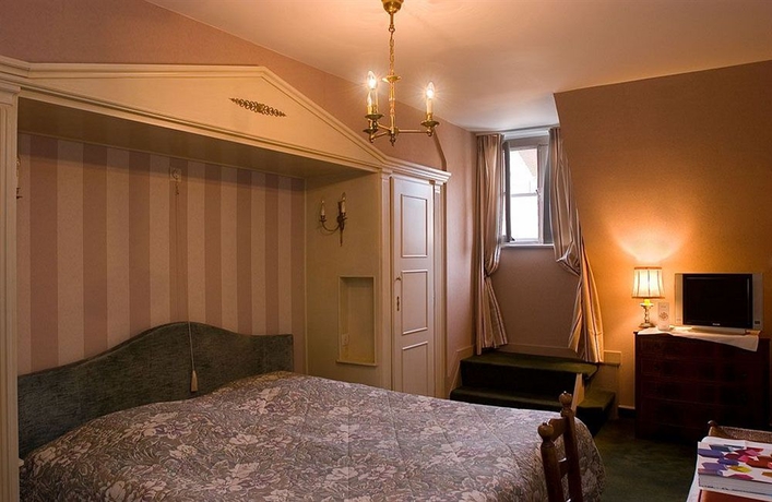 Imagen de la habitación del Hotel Duc De Bourgogne. Foto 11