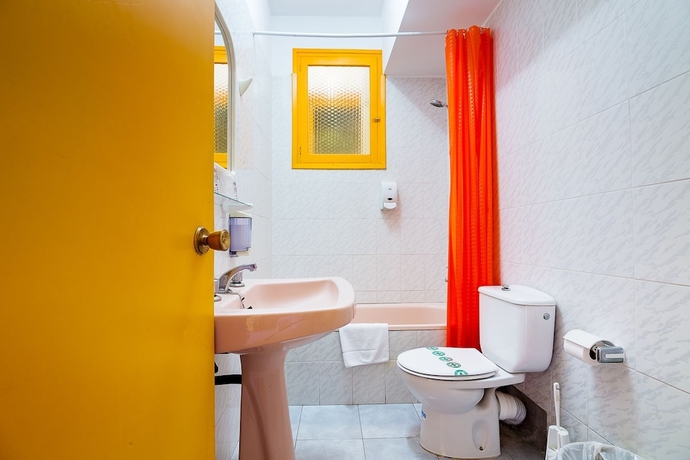 Imagen de la habitación del Hotel Duc De Vendome. Foto 15