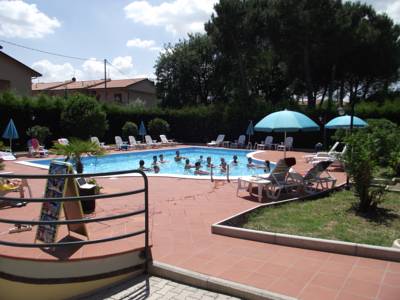 Imagen de la piscina del Hotel Duca Della Corgna. Foto 6