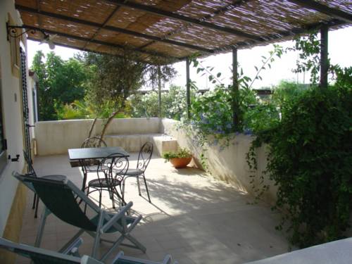 Imagen de la habitación del Hotel Duca Di Castelmonte. Foto 5