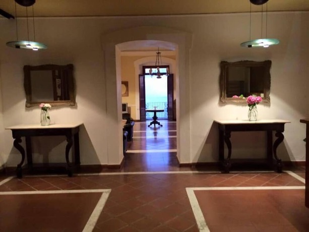 Imagen de los interiores del Hotel Ducale, Diamante. Foto 17