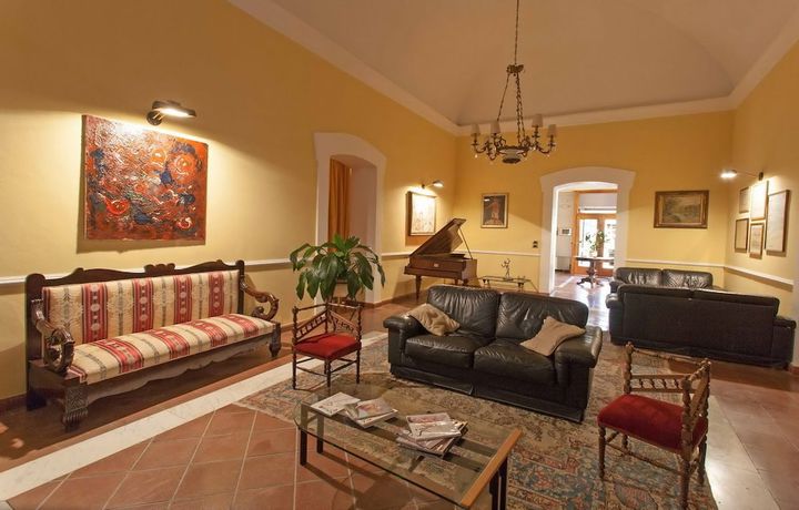 Imagen de los interiores del Hotel Ducale, Diamante. Foto 19