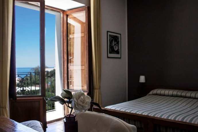 Imagen de la habitación del Hotel Ducale, Diamante. Foto 11