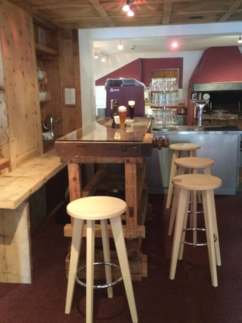 Imagen de los interiores del Hotel Ducan. Foto 17