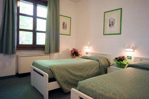 Imagen de la habitación del Hotel Ducathotel. Foto 8