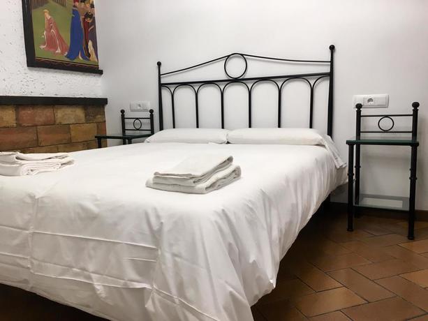 Imagen de la habitación del Hotel Ducay. Foto 6