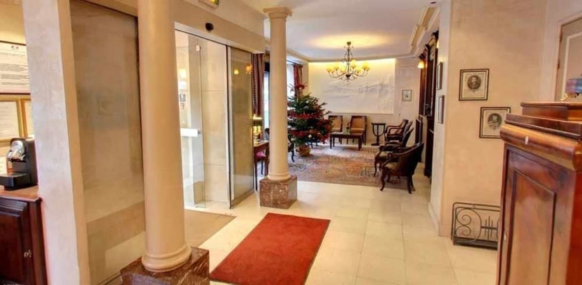 Imagen de los interiores del Hotel Ducs De Bourgogne. Foto 12