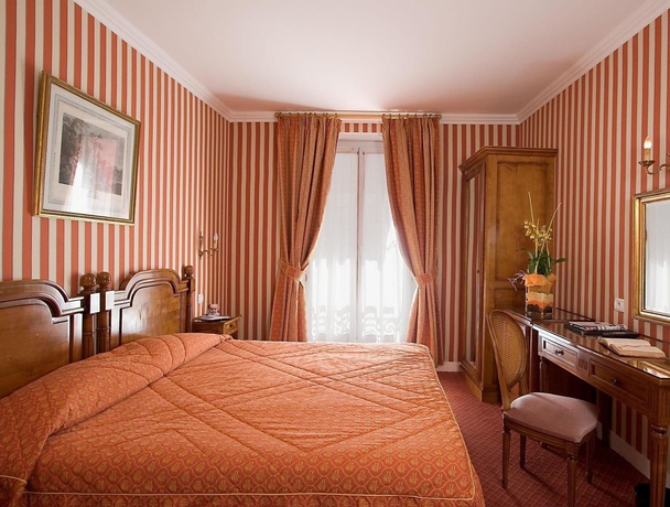 Imagen de la habitación del Hotel Ducs De Bourgogne. Foto 8