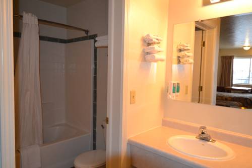 Imagen de la habitación del Hotel Dude and Roundup. Foto 3