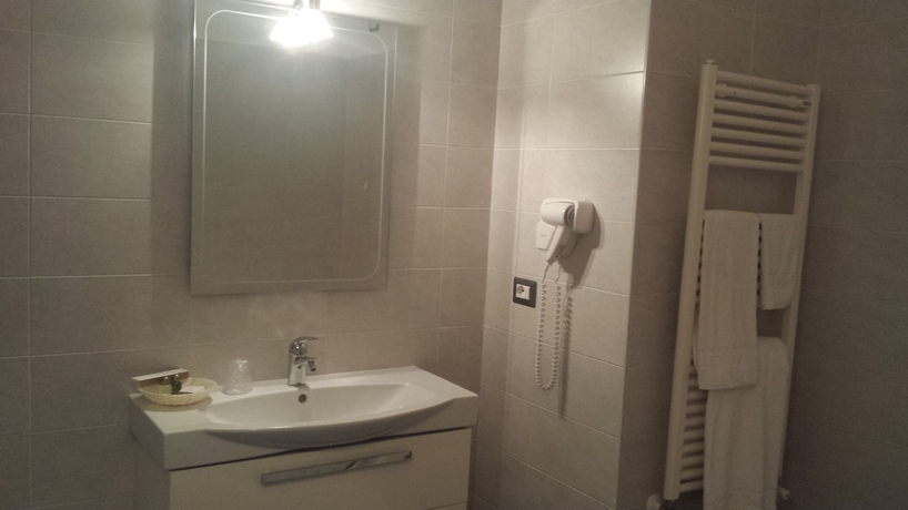 Imagen de la habitación del Hotel Due Colonne, CAGLIARI. Foto 11