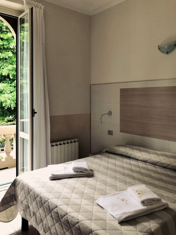 Imagen de la habitación del Hotel Due Giardini. Foto 8