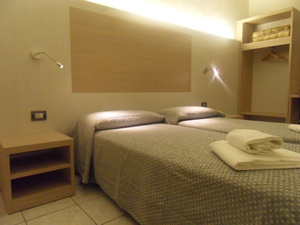 Imagen de la habitación del Hotel Due Giardini. Foto 16