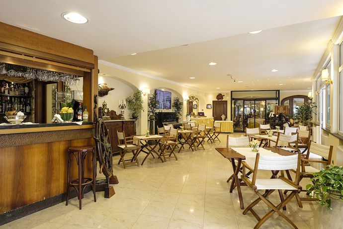 Imagen del bar/restaurante del Hotel Due Mari, Sestri Levante. Foto 2