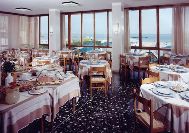 Imagen del bar/restaurante del Hotel Due Palme, Pesaro. Foto 3