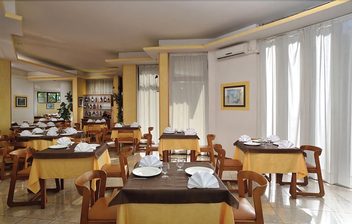 Imagen del bar/restaurante del Hotel Due Pavoni. Foto 6