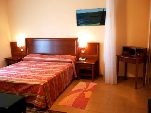 Imagen de la habitación del Hotel Due Pini, Melfi. Foto 14