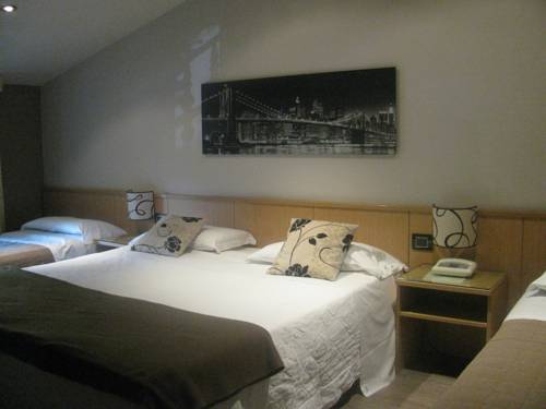 Imagen de la habitación del Hotel Due Pini, Spezzano. Foto 6