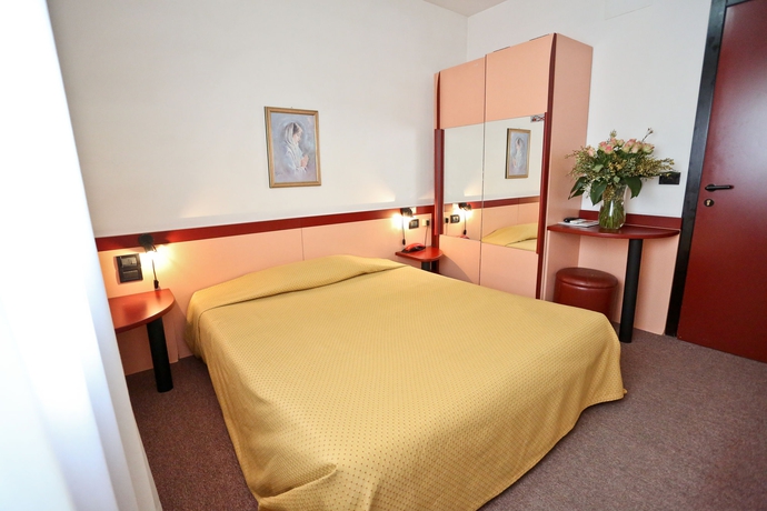 Imagen de la habitación del Hotel Due Ragni. Foto 6