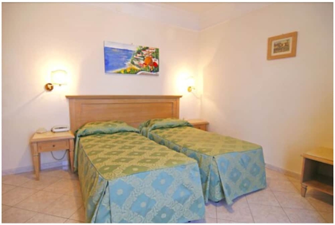 Imagen de la habitación del Hotel Due Torri, Agerola. Foto 7