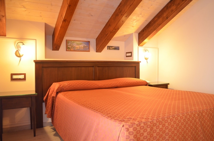 Imagen de la habitación del Hotel Due Torri, Agerola. Foto 10