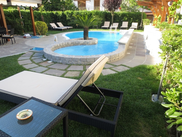 Imagen de la piscina del Hotel Due Torri, Agerola. Foto 17