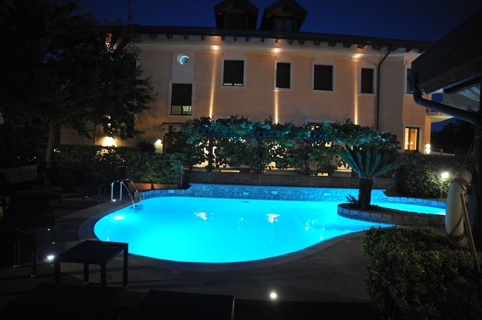 Imagen de la piscina del Hotel Due Torri, Agerola. Foto 19