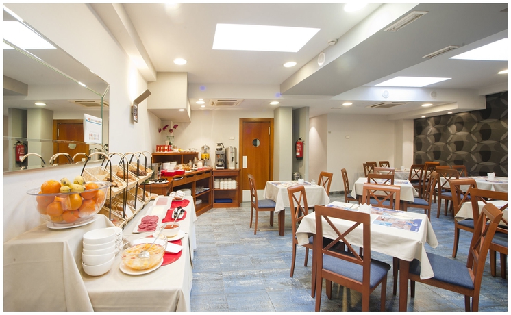 Imagen del bar/restaurante del Hotel Duerming Longoria Plaza. Foto 5