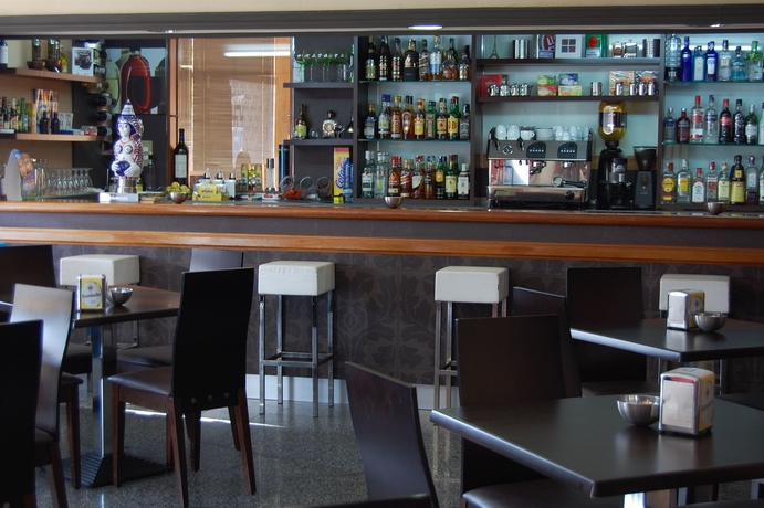 Imagen del bar/restaurante del Hotel Duerming París Pontevedra. Foto 3