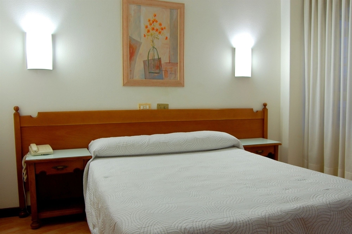 Imagen de la habitación del Hotel Duerming París Pontevedra. Foto 7