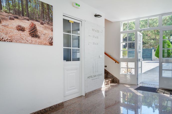 Imagen de los interiores del Hotel Duerming San Vicente. Foto 6