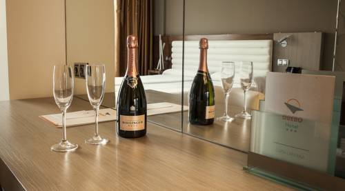 Imagen de la habitación del Hotel Duero. Foto 6