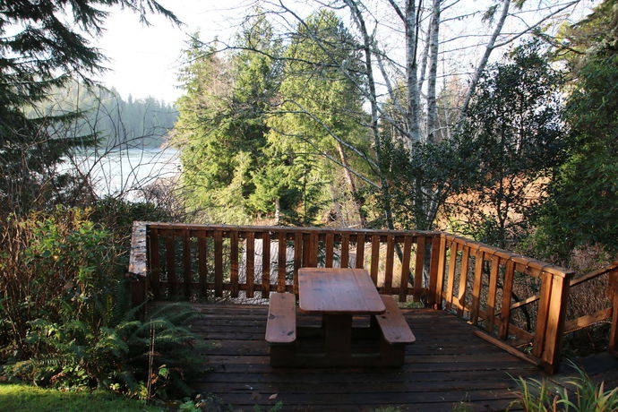 Imagen de la habitación del Hotel Duffin Cove Oceanfront Lodging. Foto 9