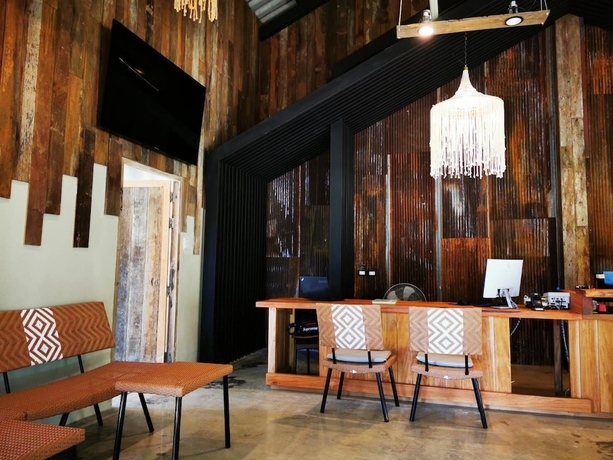Imagen de los interiores del Hotel Dugong Village-green. Foto 17