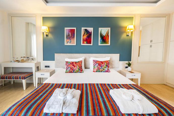 Imagen de la habitación del Hotel Duja Bodrum. Foto 7