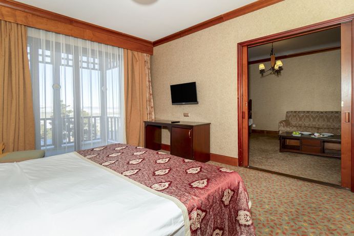 Imagen de la habitación del Hotel Duja Chalet Ski Center. Foto 14