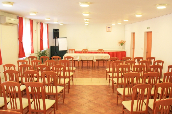 Imagen de los interiores del Hotel Dujam, Split. Foto 14