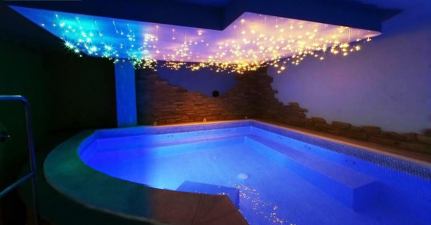 Imagen de la piscina del Hotel Dujany. Foto 13