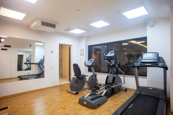 Imagen de los interiores del Hotel Duke. Foto 8