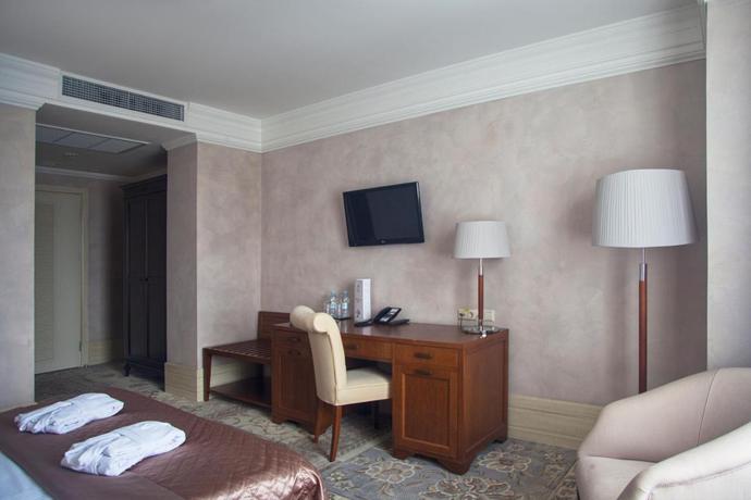 Imagen de la habitación del Hotel Duke. Foto 7