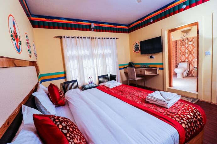 Imagen general del Hotel Duke, Saspul. Foto 11