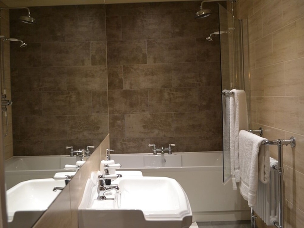Imagen de la habitación del Hotel Duke William. Foto 11