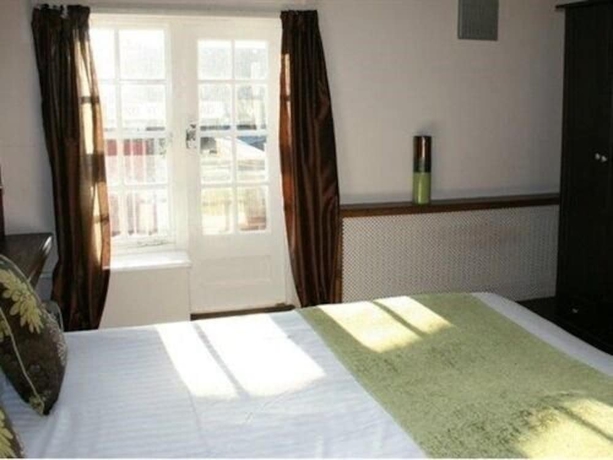 Imagen de la habitación del Hotel Dukeries Lodge. Foto 10
