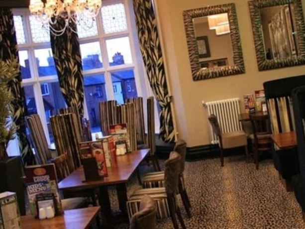 Imagen del bar/restaurante del Hotel Dukeries Lodge. Foto 5