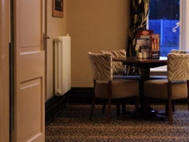 Imagen del bar/restaurante del Hotel Dukeries Lodge. Foto 9