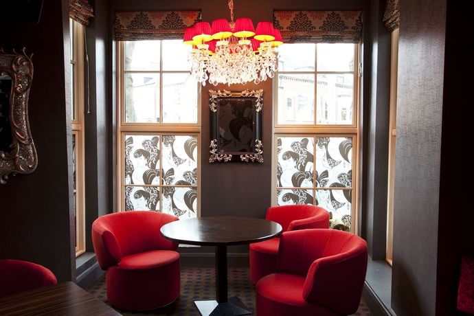 Imagen de los interiores del Hotel Dukes At Queens Boutique. Foto 13